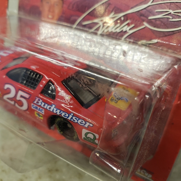 Ricky Craven 1/64 Scale #25 Budweiser 1997 Chevrolet Monte Carlo - Picture 8 of 10